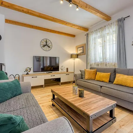 Stella Klarici - Happy Appartement Butkovići