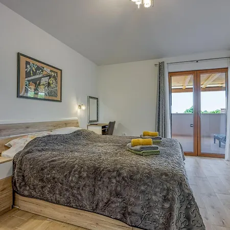 Pool And Fun Stella Klarici- Happy Apartman *